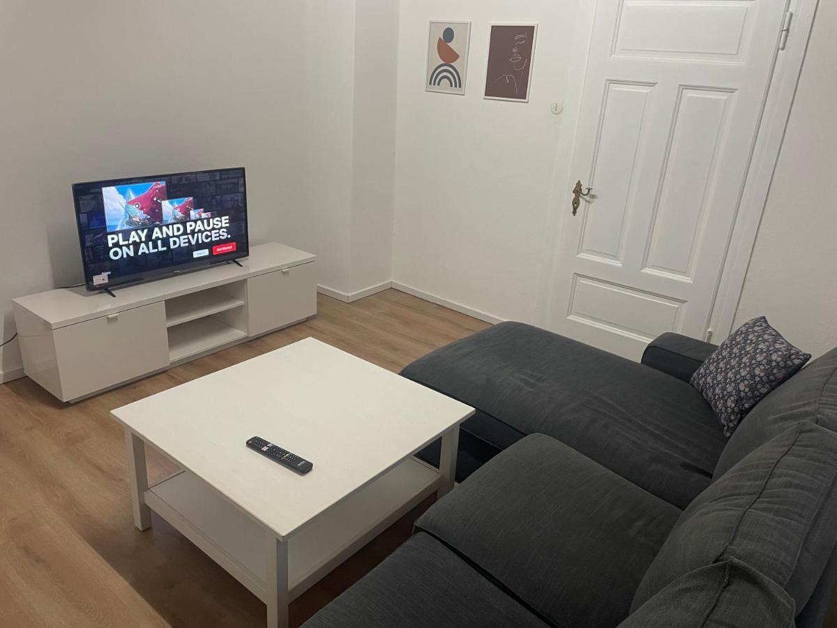 Ruhiges Zentral Gelegenes Apartment In Guetersloh المظهر الخارجي الصورة